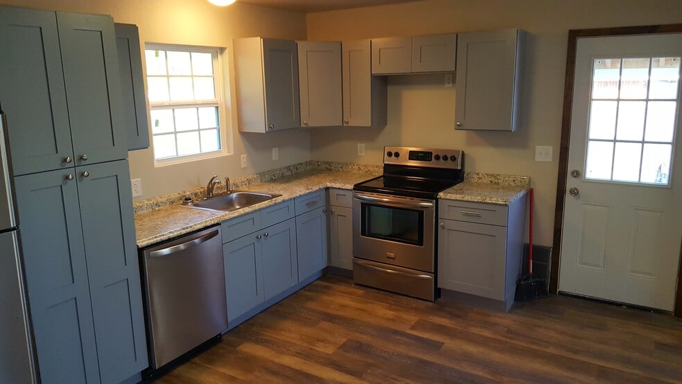 Building Photo - 1145 N 3rd St