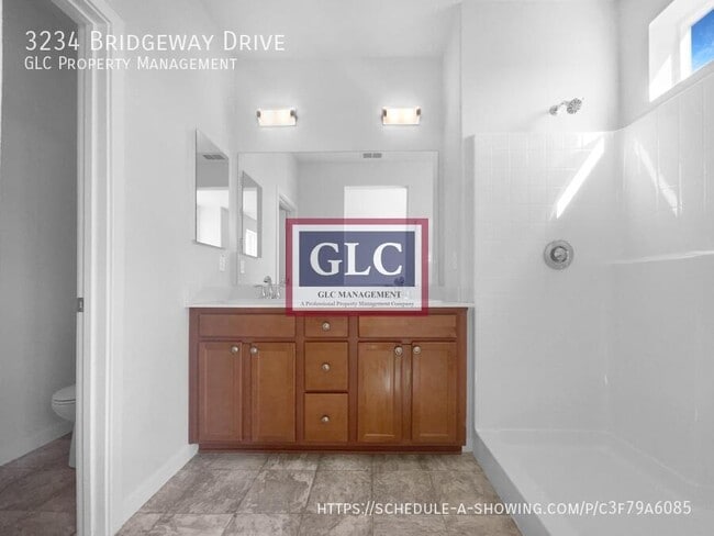 Building Photo - 3234 Bridgeway Dr