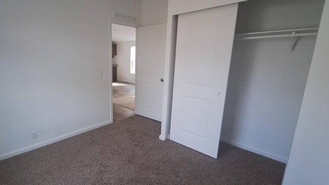 Building Photo - 543 N Lamb Blvd