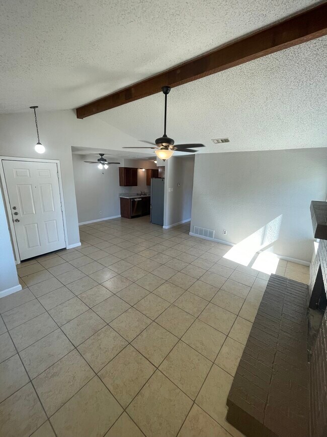 Building Photo - 7036 Crosstimbers Ln