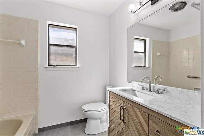 Building Photo - 1907 Moonlight Dr