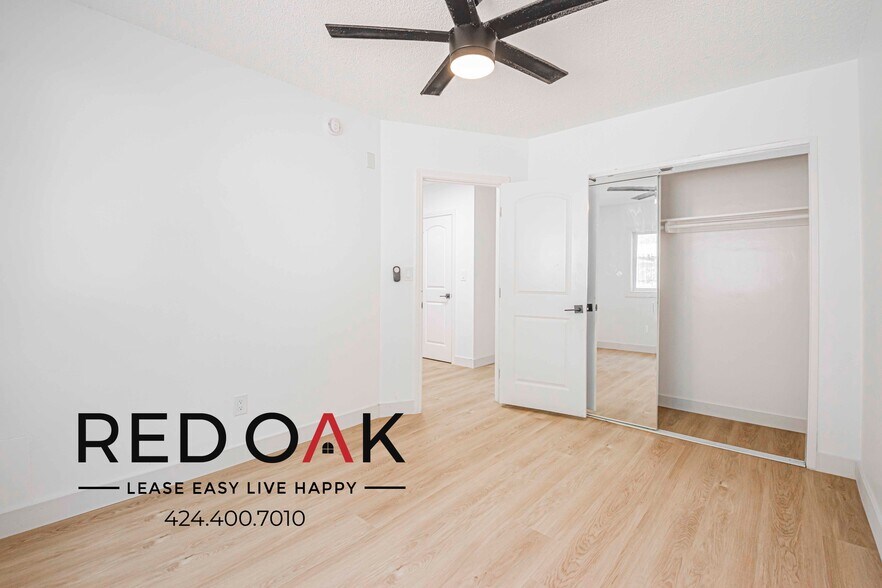 Building Photo - 1800 W Glencrest Ave