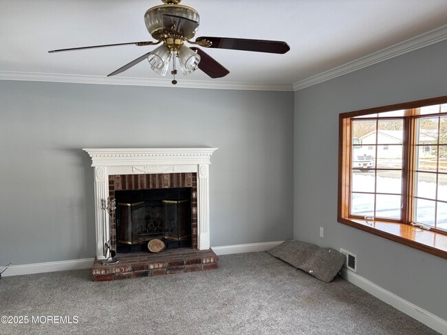 Building Photo - 148B Bayshore Dr