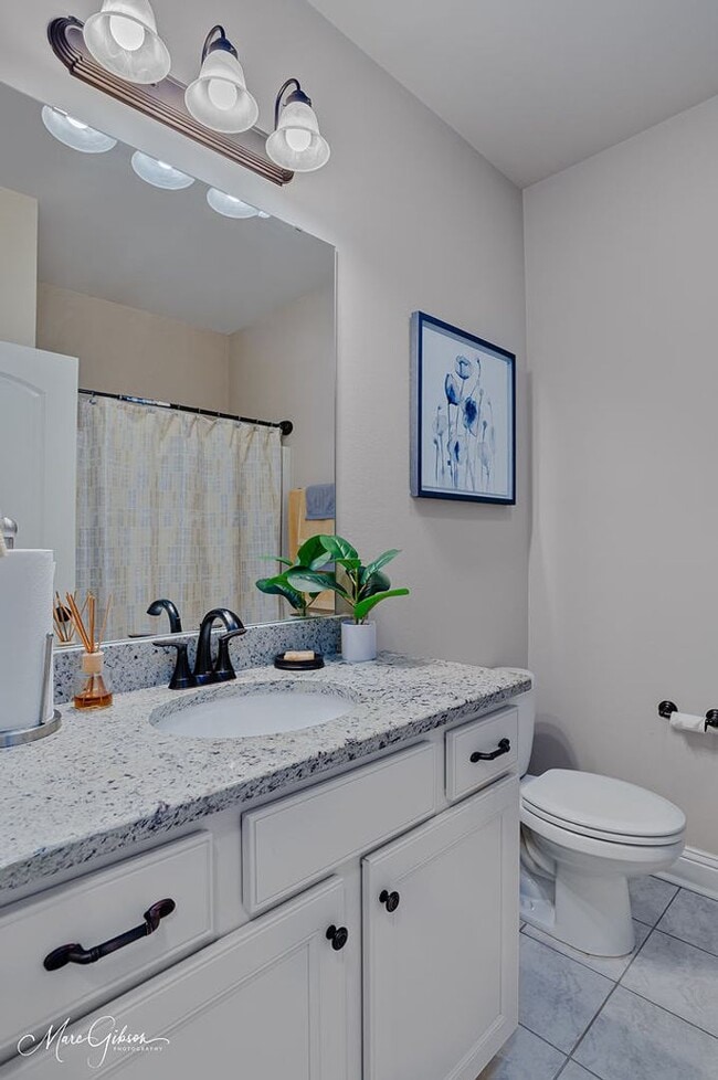 Building Photo - Fully Furnished: Lucien Fields South Shreveport