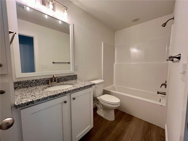 Building Photo - 609 NW 69th Ave