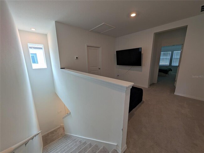 Building Photo - 3385 Lapis Lk Dr