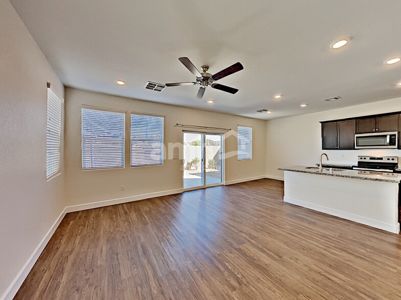 Building Photo - 8116 Inhibition Ct