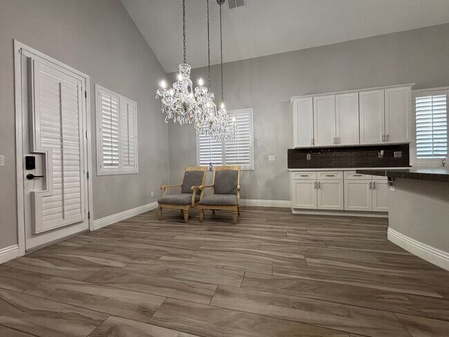 Building Photo - 11548 Valentino Ln