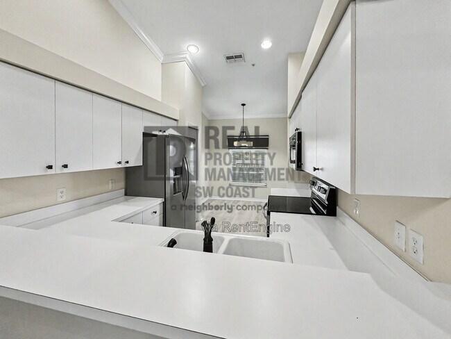 Building Photo - 21330 Lancaster Run