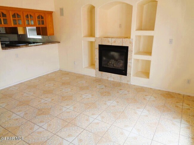 Building Photo - 3033 Tierra Polar Dr