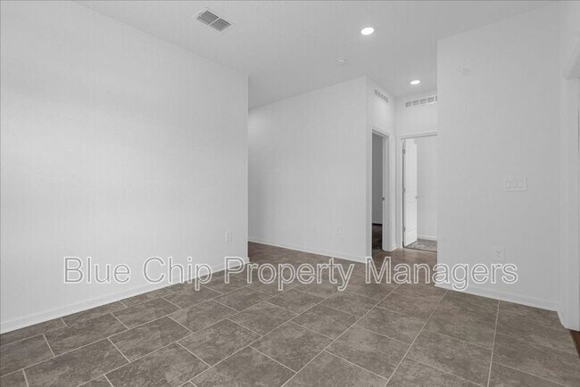 Building Photo - 2096 Shaggy Fisher Dr