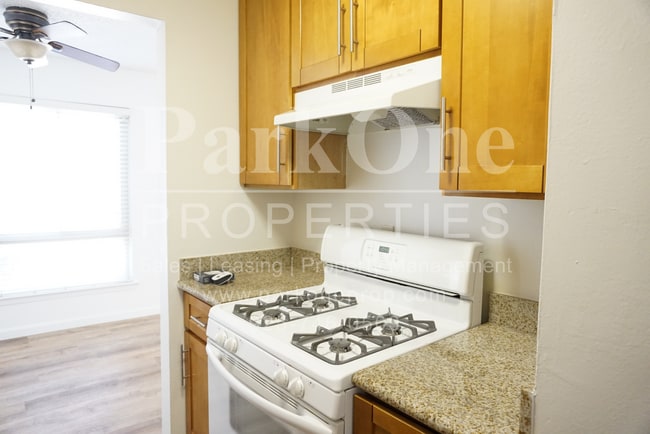 Building Photo - Well-Maintained 2-Bedroom Condo | Garage +...