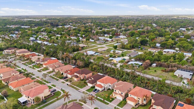 Building Photo - 5601 Spanish River Rd