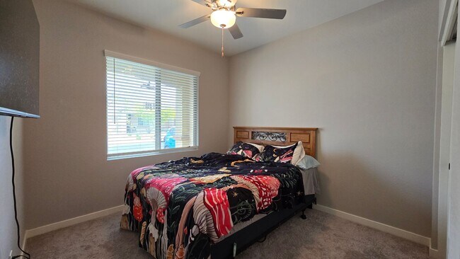 Building Photo - Cozy Never-Leased-Before 3 bedroom 2 bath home in Youngtown!