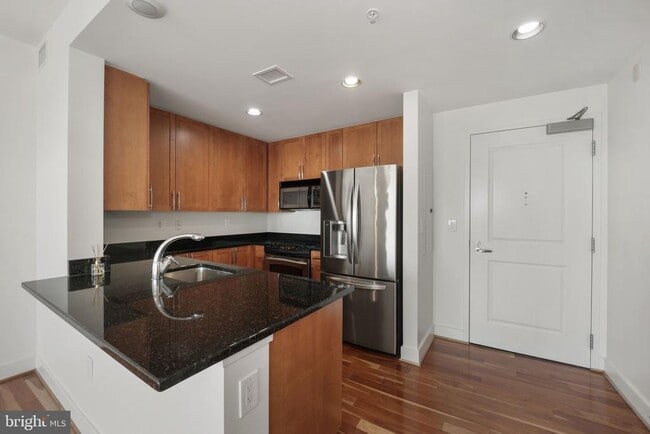 Building Photo - 4101 Albemarle St NW