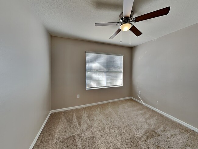 Building Photo - 432 Honey Bell Rd