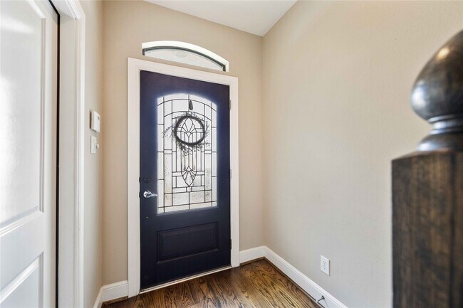 Building Photo - 2110 Shearn St