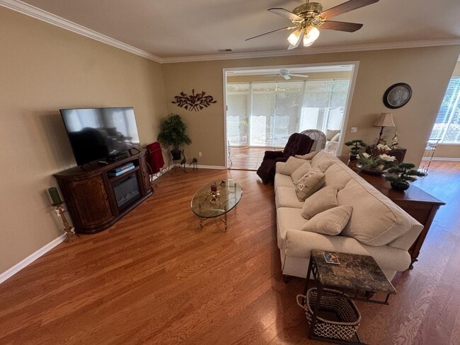 Building Photo - 120 Coburn Dr W