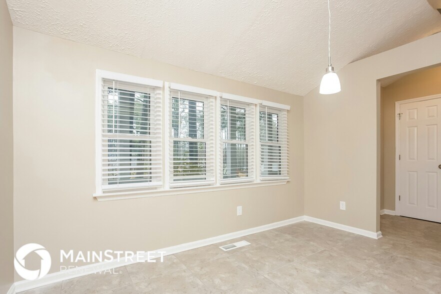 Building Photo - 452 Bells Ferry Pl