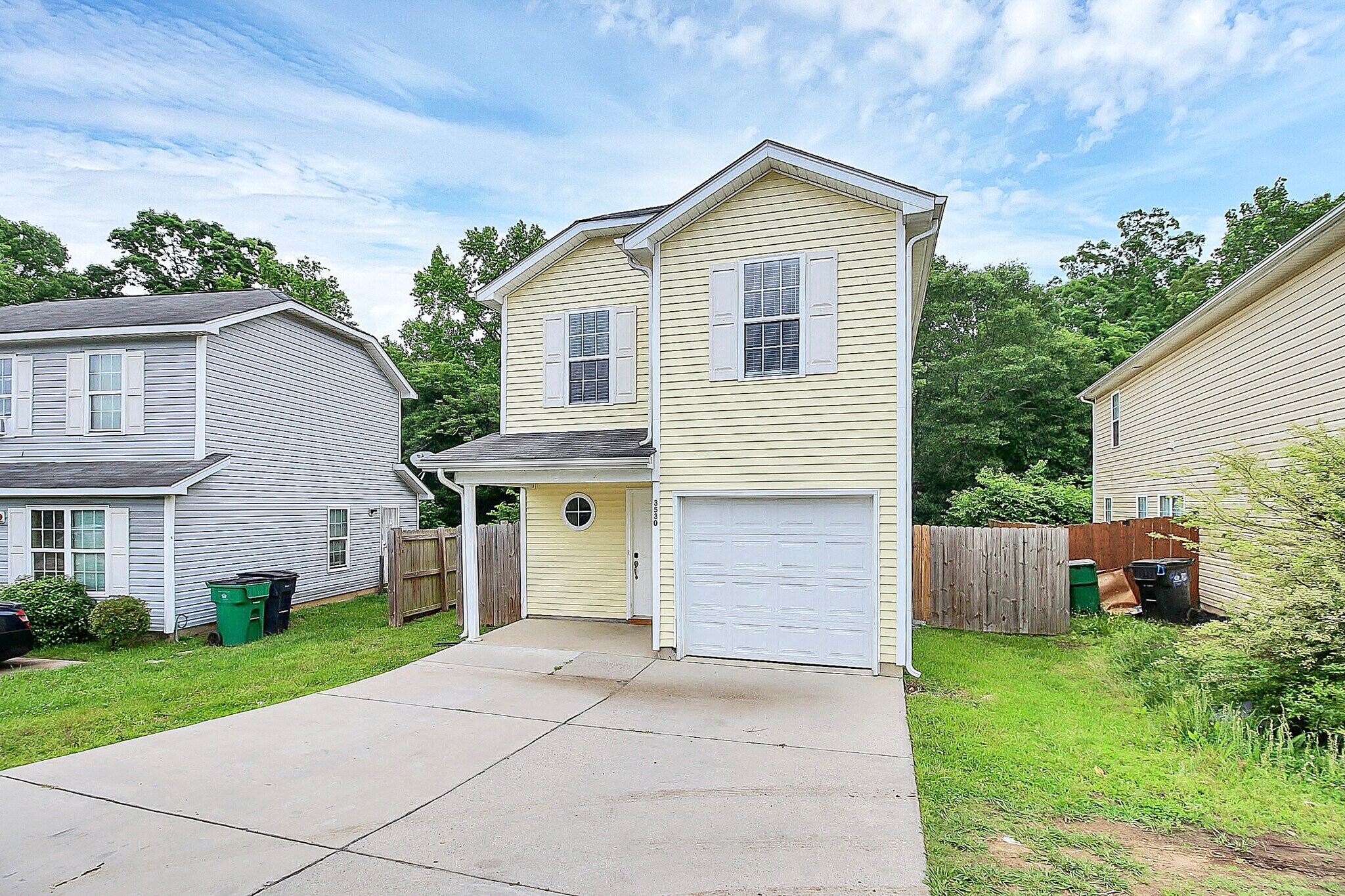 Building Photo - 3530 Crestridge Dr