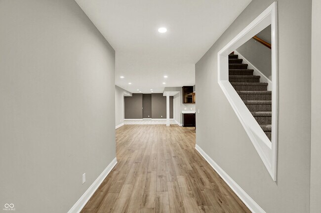 Building Photo - 13720 Akers Dr