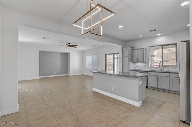 Building Photo - 11952 Orense Dr