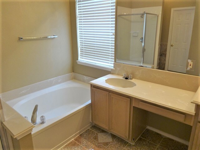 Building Photo - 1321 Marken Ct