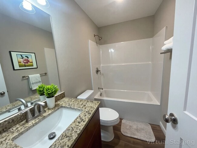 Building Photo - Never Occupied - Brand New 2 bedroom 2 bath Duplex in Kimberling City, MO - Ask us about Move In ...