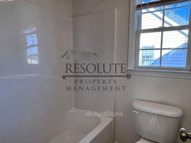 Building Photo - 5818 Myakka Ct