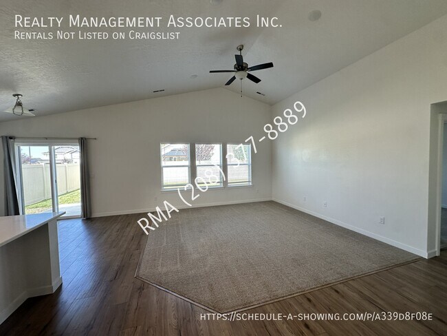 Building Photo - 3794 E Berwick Dr