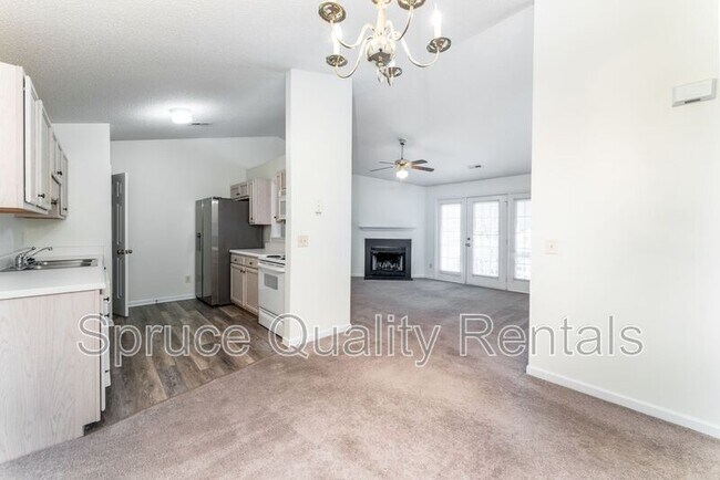 Building Photo - 7143 W Friendly Ave