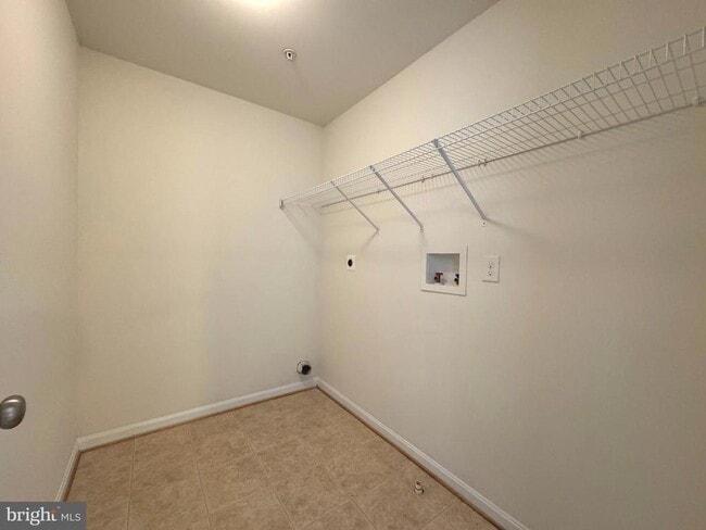 Building Photo - 3635 Glouster Dr