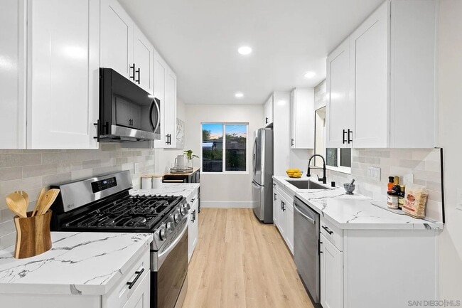 Primary Photo - 3771-3775 Texas St