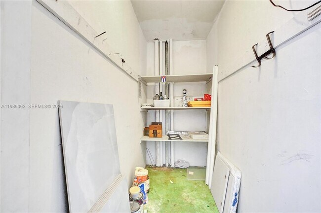 Building Photo - 1075 92nd St