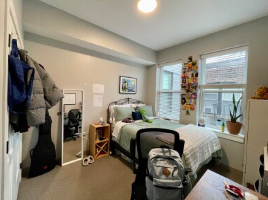 Building Photo - 104 Hemenway St