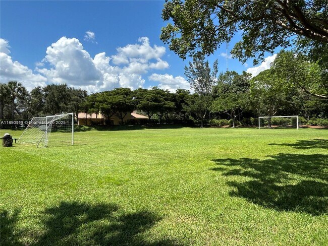 Building Photo - 7828 Parsons Pine Dr
