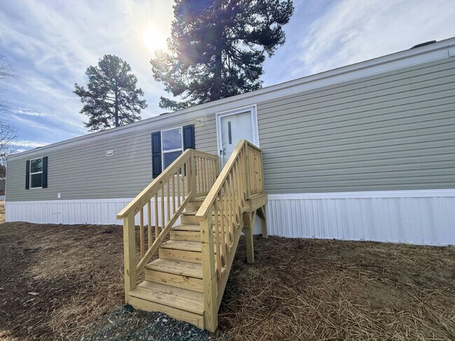 Building Photo - 751 Kernodle Ln