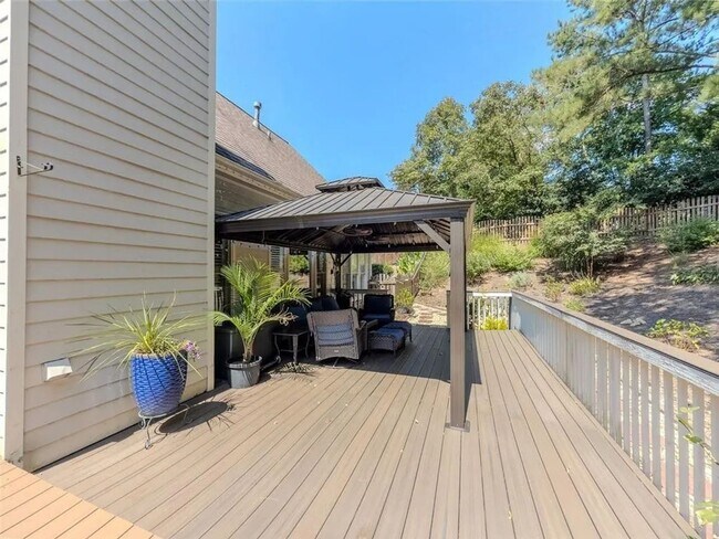 Building Photo - Spacious 6-bedroom house in MILL CREEK cluster in Dacula