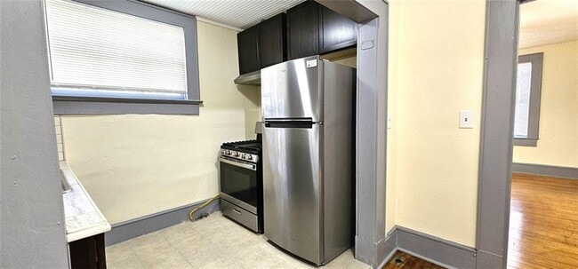 Building Photo - 800 Verner St NW