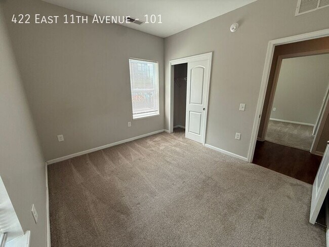 Building Photo - 422 E 11th Ave