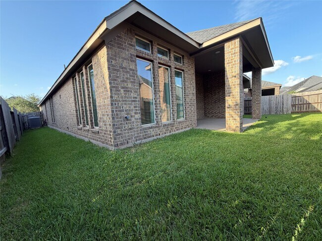 Building Photo - 3319 Sky Run Ct