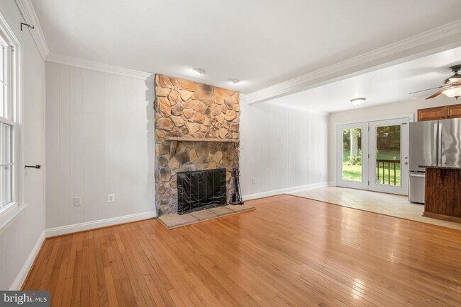 Building Photo - 13204 Nickleson Dr