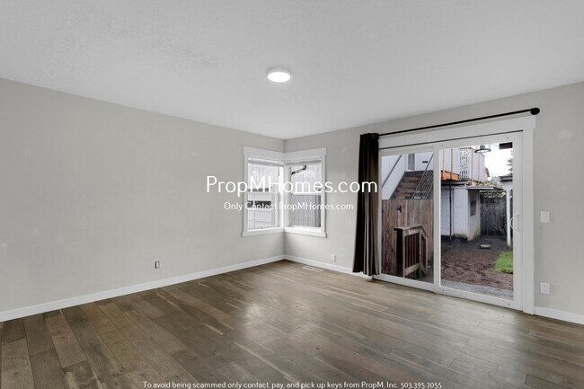 Building Photo - Updated Three Bedrom Home in Brentwood-Darlington!