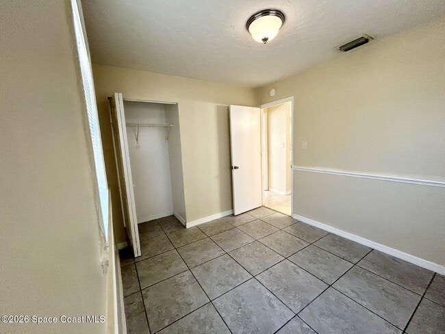 Building Photo - 100 Prince Ave