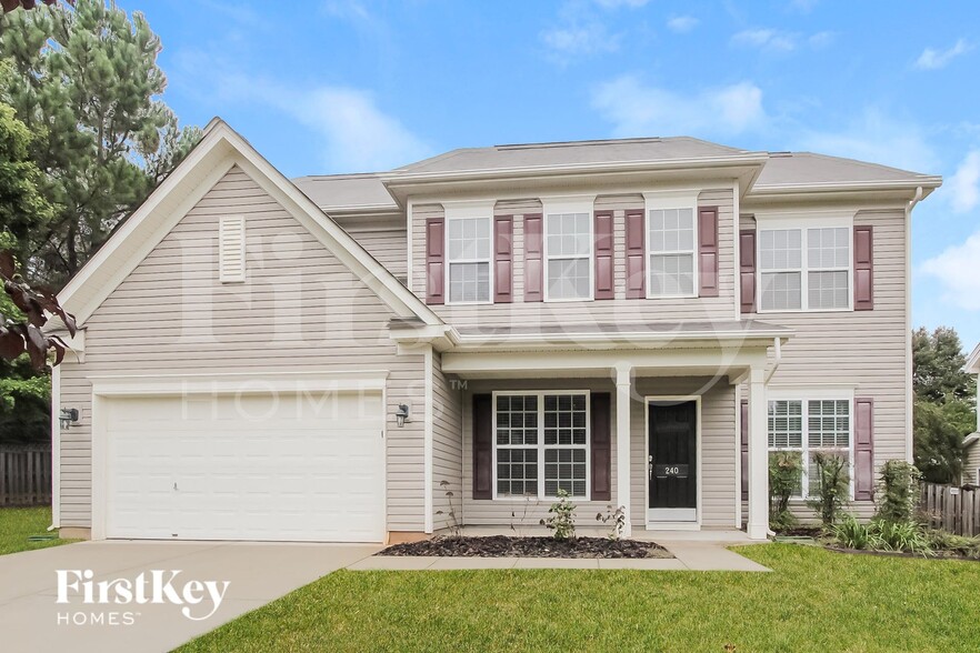 Building Photo - 240 Golden Valley Dr