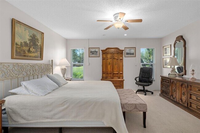 Building Photo - 7167 Crown Oaks Dr