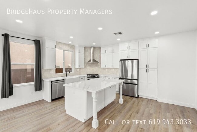 Building Photo - 1048 Sunset Crossing Point