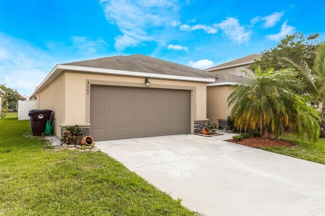 Building Photo - Turnkey 3-bed, 2-bath home with a 2-car garage Single Family Home