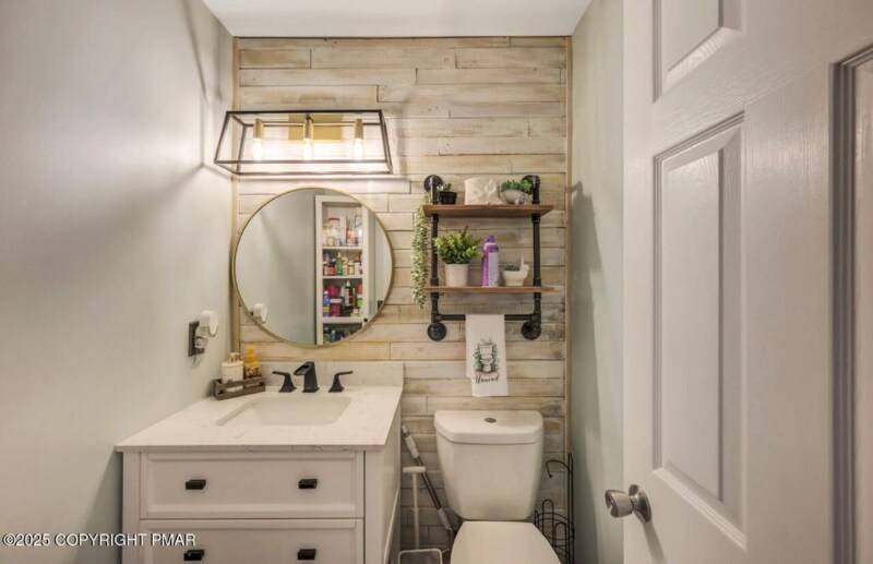 Building Photo - 128 Wilson Ct