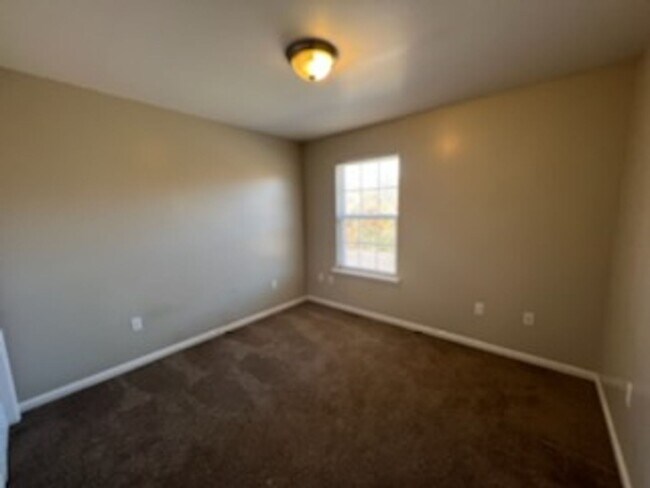 Building Photo - 16318 Holy Cross Ln